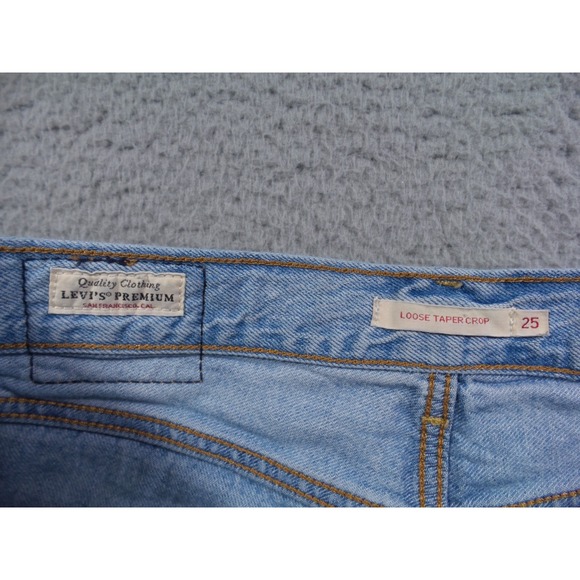Levis Premium Womens Jeans Size 25 Blue Denim Loose Taper Crop Stretch High Rise - Picture 12 of 16